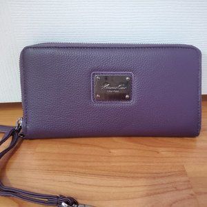 Kenneth Cole Wallet/Clutch